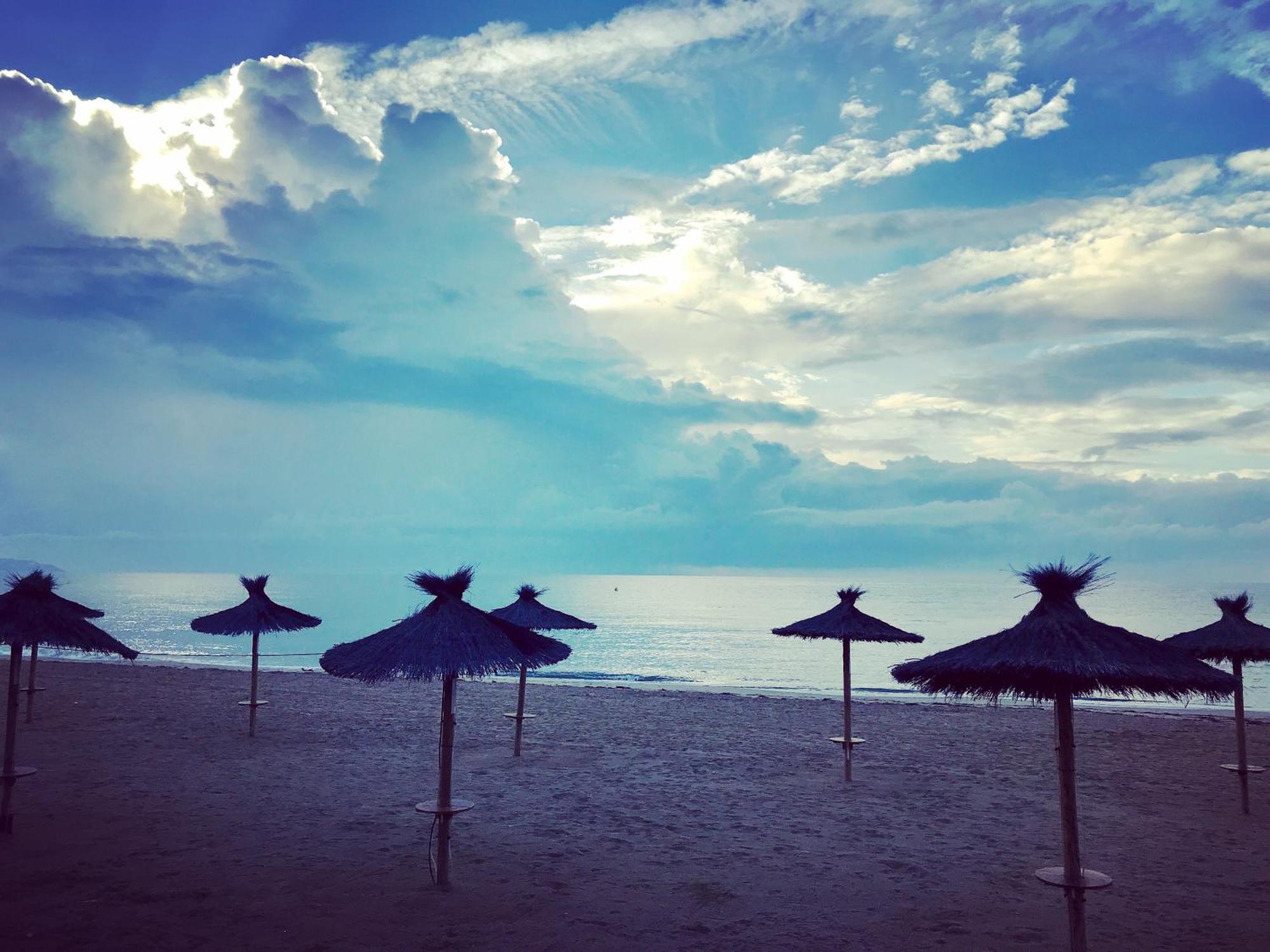 דירות קמברילס Augusta Beach מראה חיצוני תמונה
